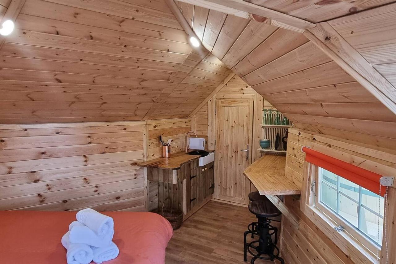 Woodland Cabin with Private Hot Tub - 6
