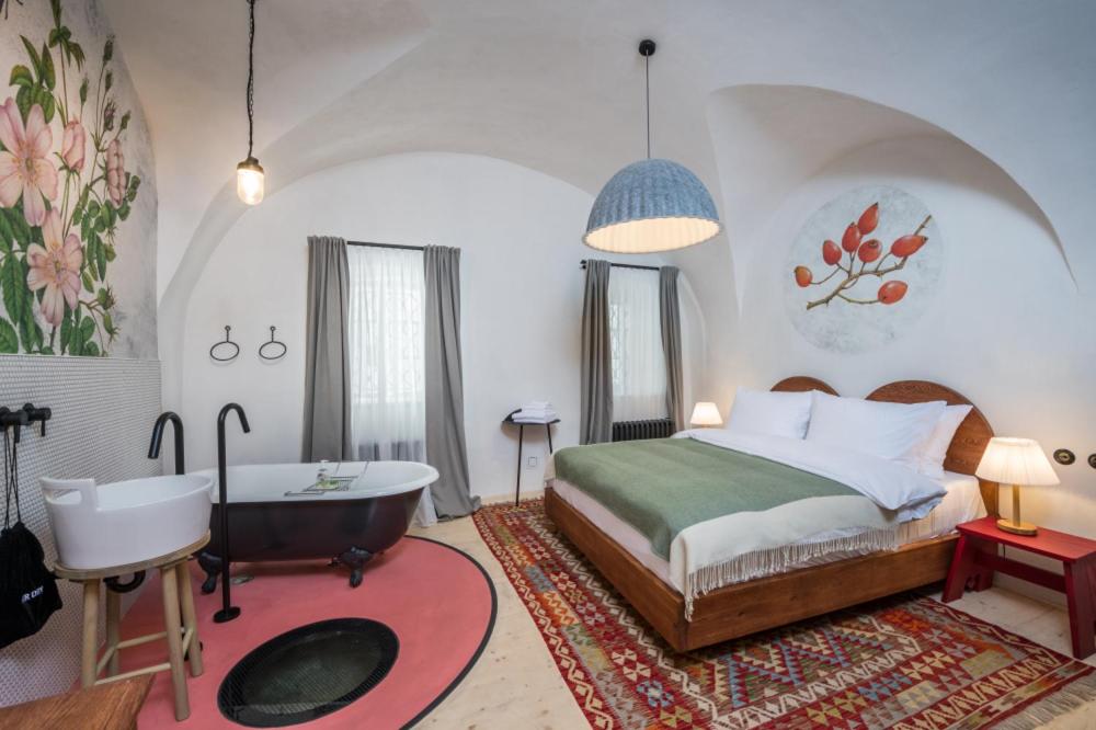 Monastery Garden Bistro & Rooms - 5