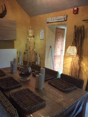 Gîte de Corbion une envie d'Ailleurs 6personnes et le Pt Bonheur 2 personnes photo 2