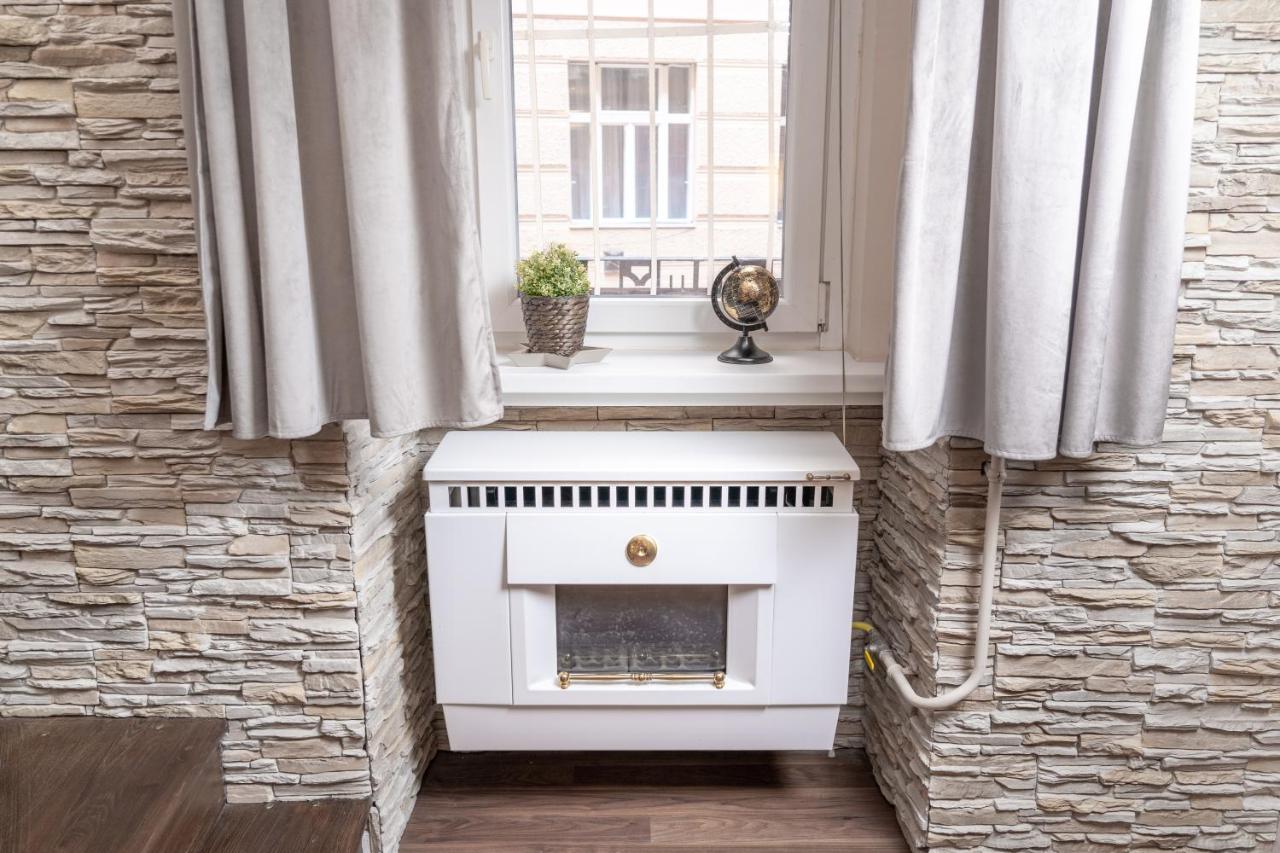 Bakáts Riverside Boutique Apartment with AC - 4