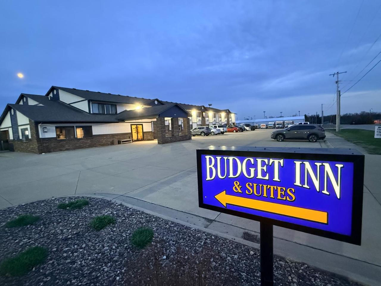 Budget inn & Suites