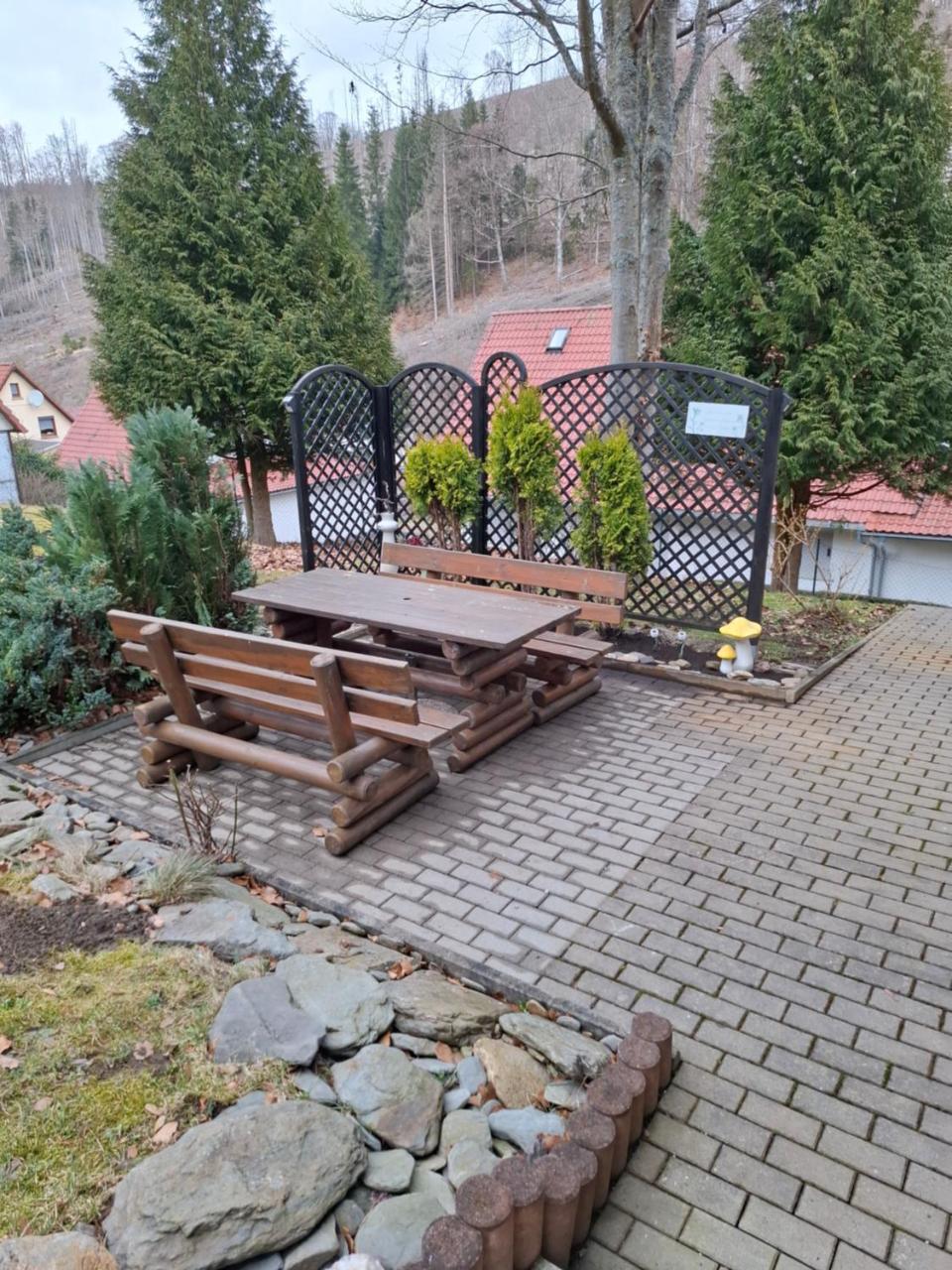 Monteur- und Ferienwohnung Waldrauschen - 3