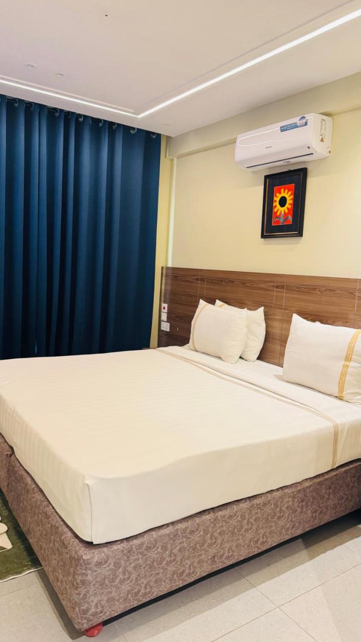 Photo - Green Mountain Hotel