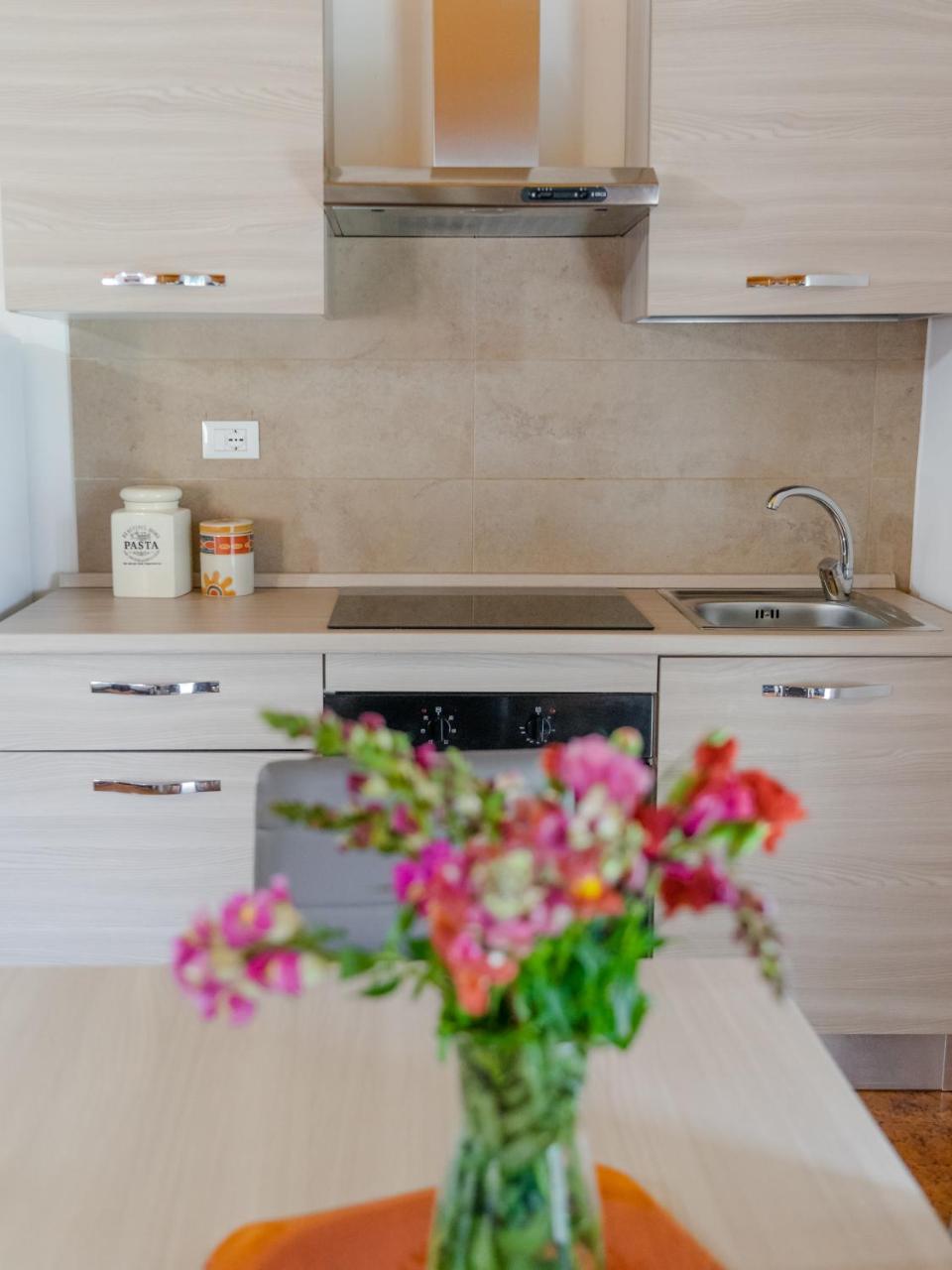 Riva Lago Residence - 3