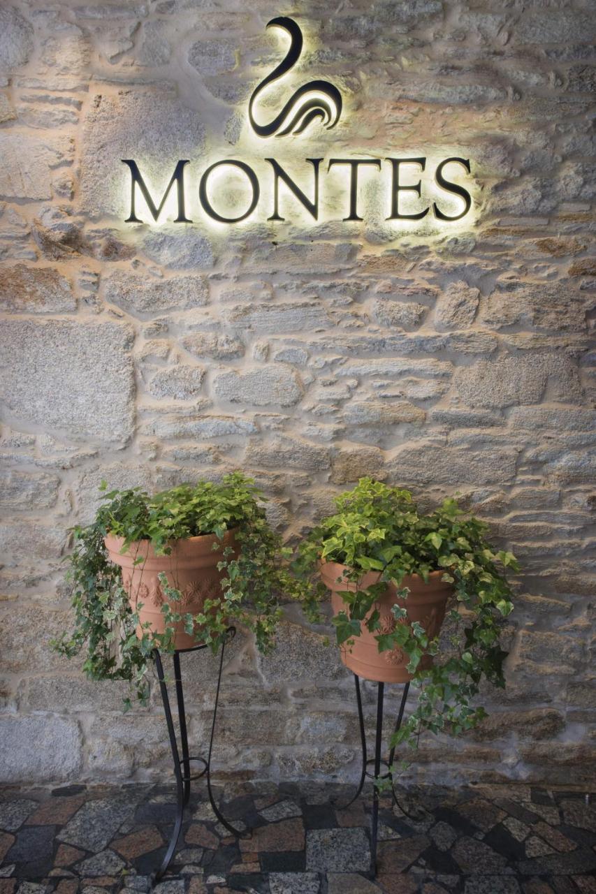 Hotel Montes photo 2