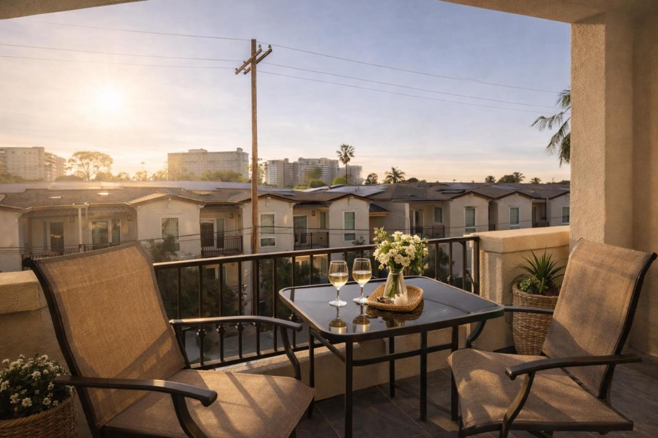 Serene 1BR & 2BR MDR Escape Minutes to Venice Beach with Spa & Gym - 3