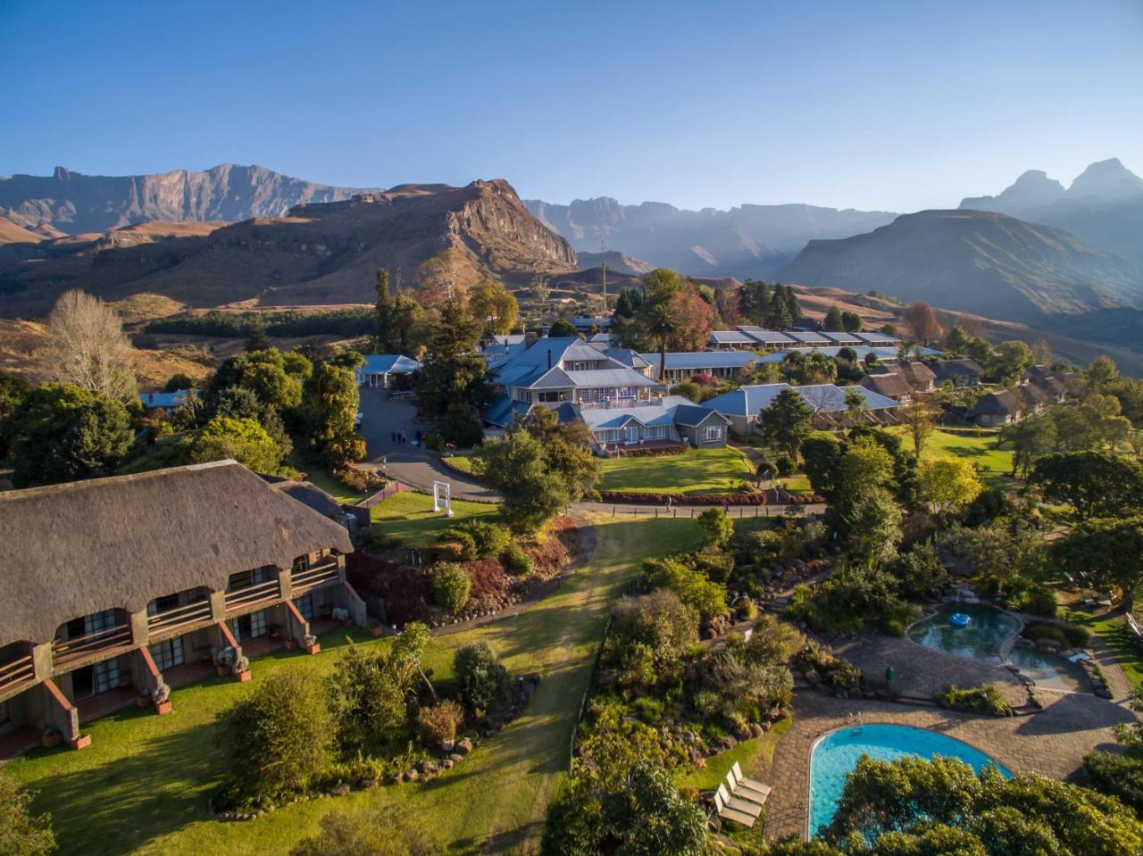 Cathedral Peak Hotel