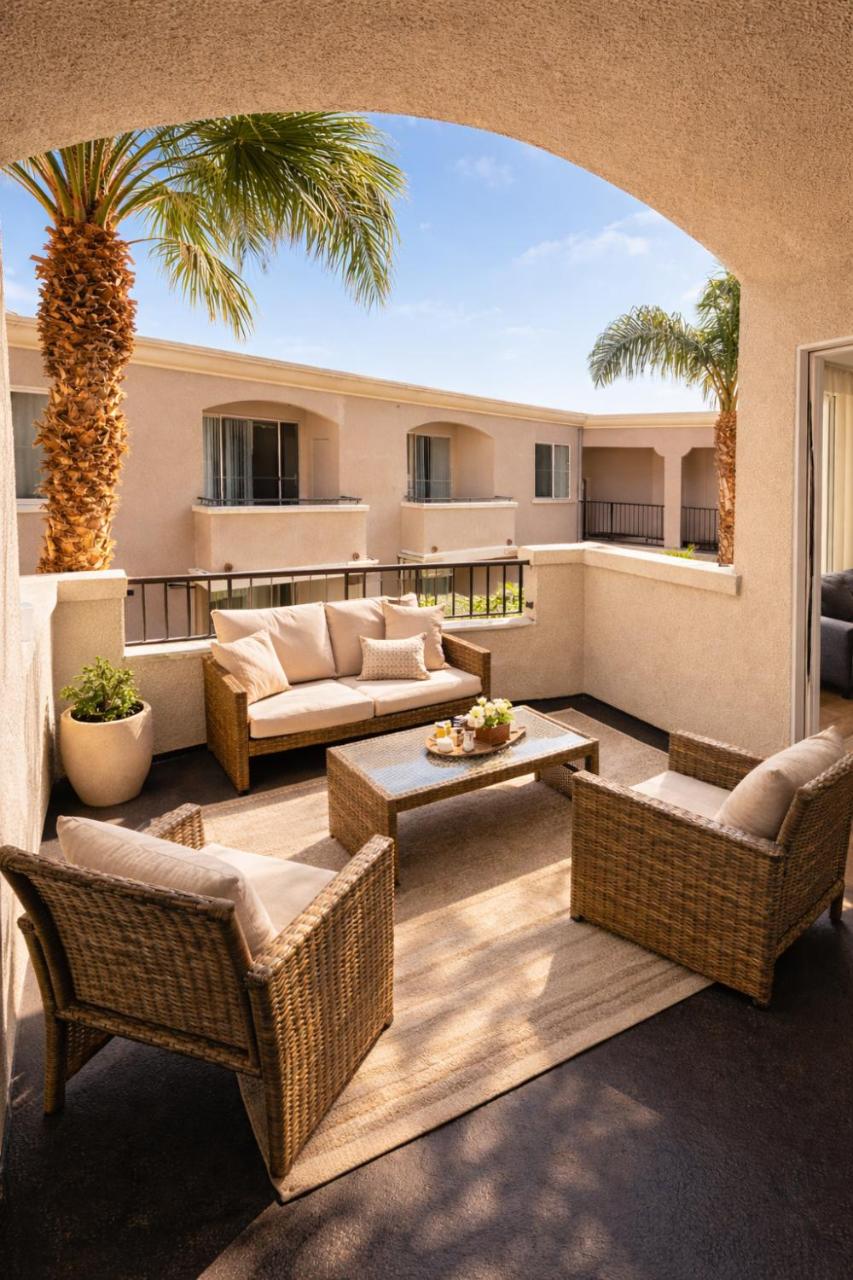Peaceful 1BR & 2BR MDR Retreat Close to Venice Beach with Pool & Gym - 6
