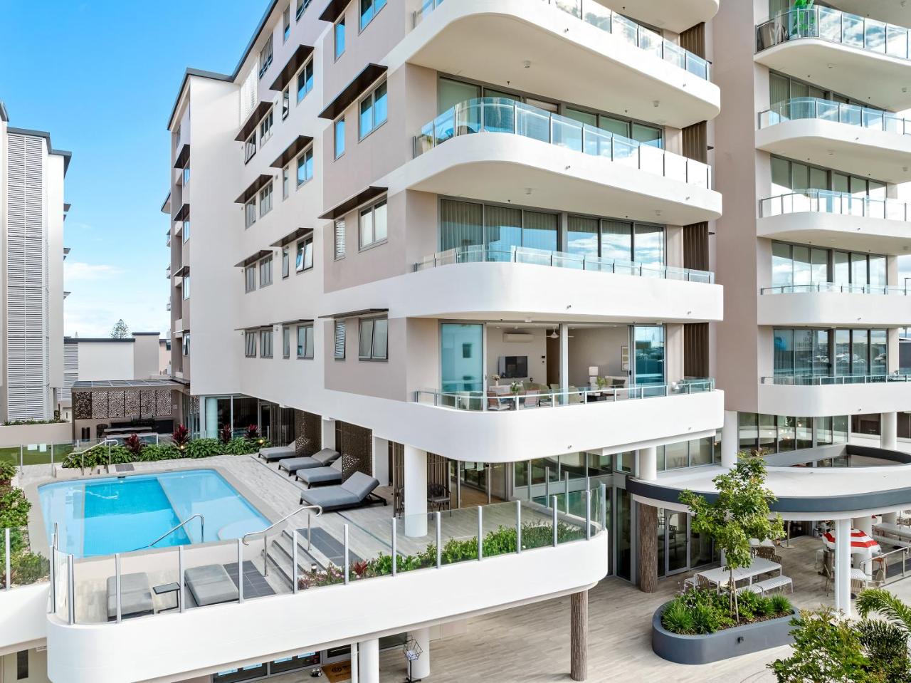 Lowanna Beach Resort Kawana