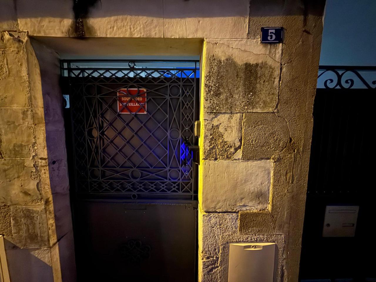 Appartement rénové avec cuisine équipée et douche - 6