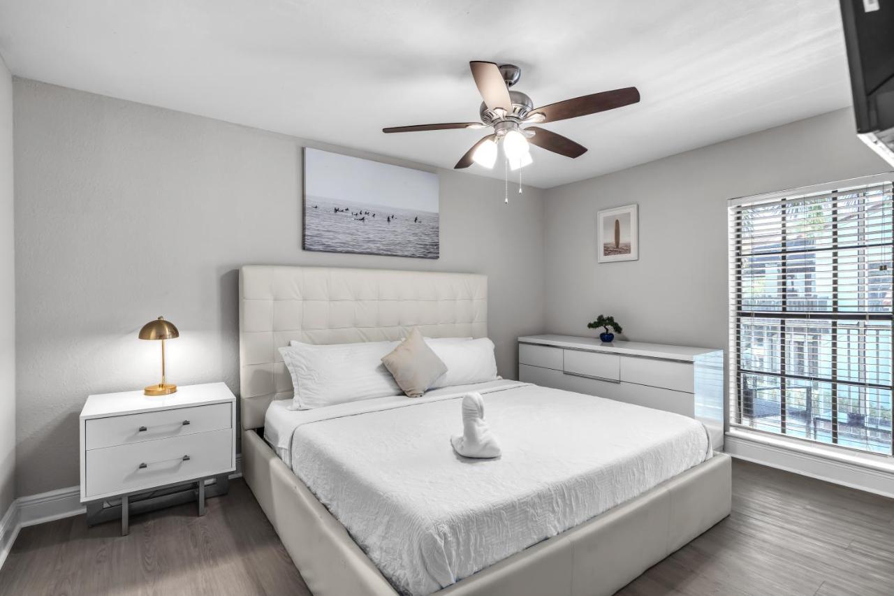 Cosatal 2BR Retreat with Pool 10mins from the Beach - 5