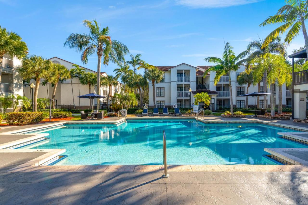 Cosatal 2BR Retreat with Pool 10mins from the Beach - 4