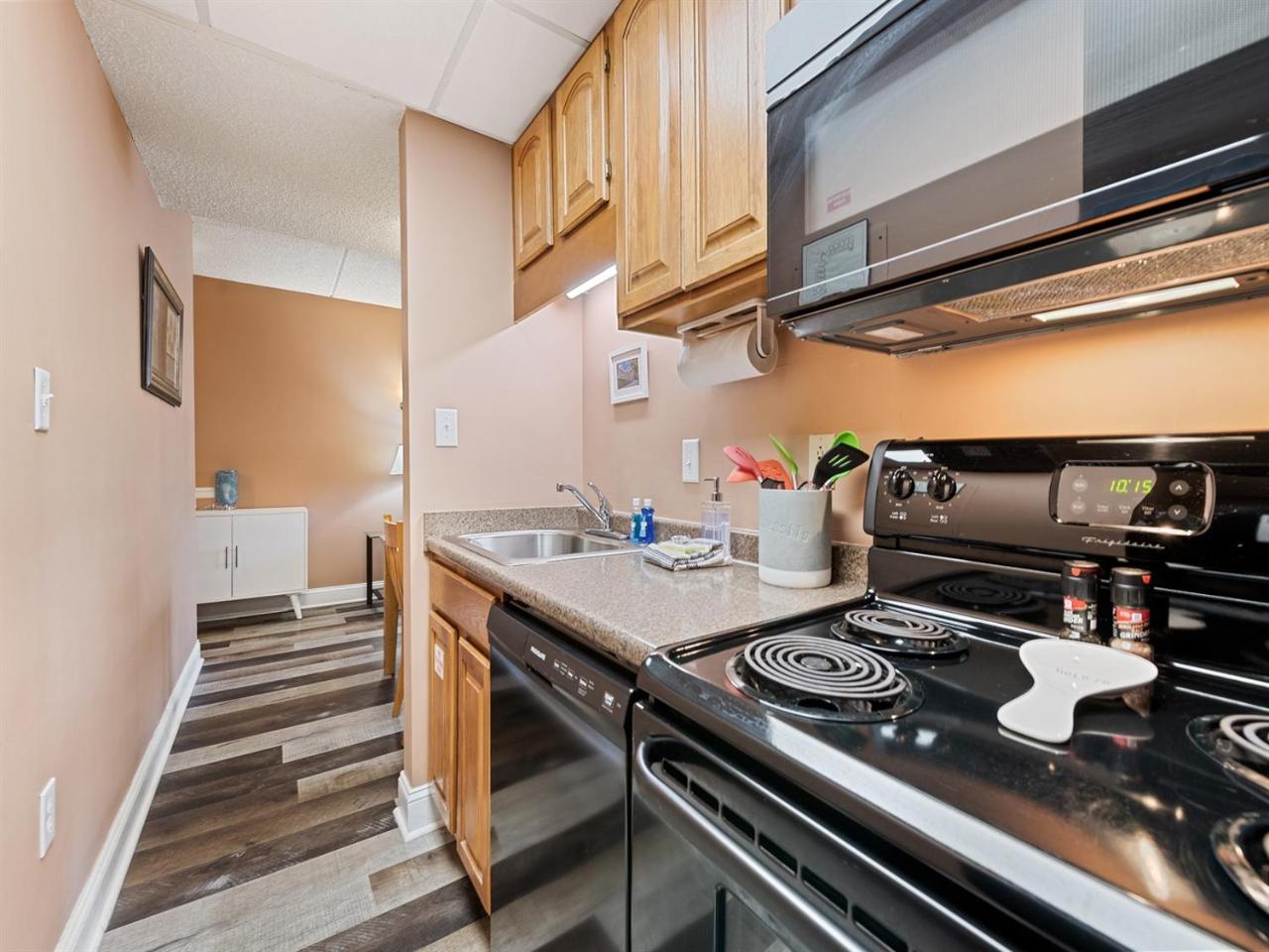 Walkable to Downtown Gatlinburg wPool Access - 5