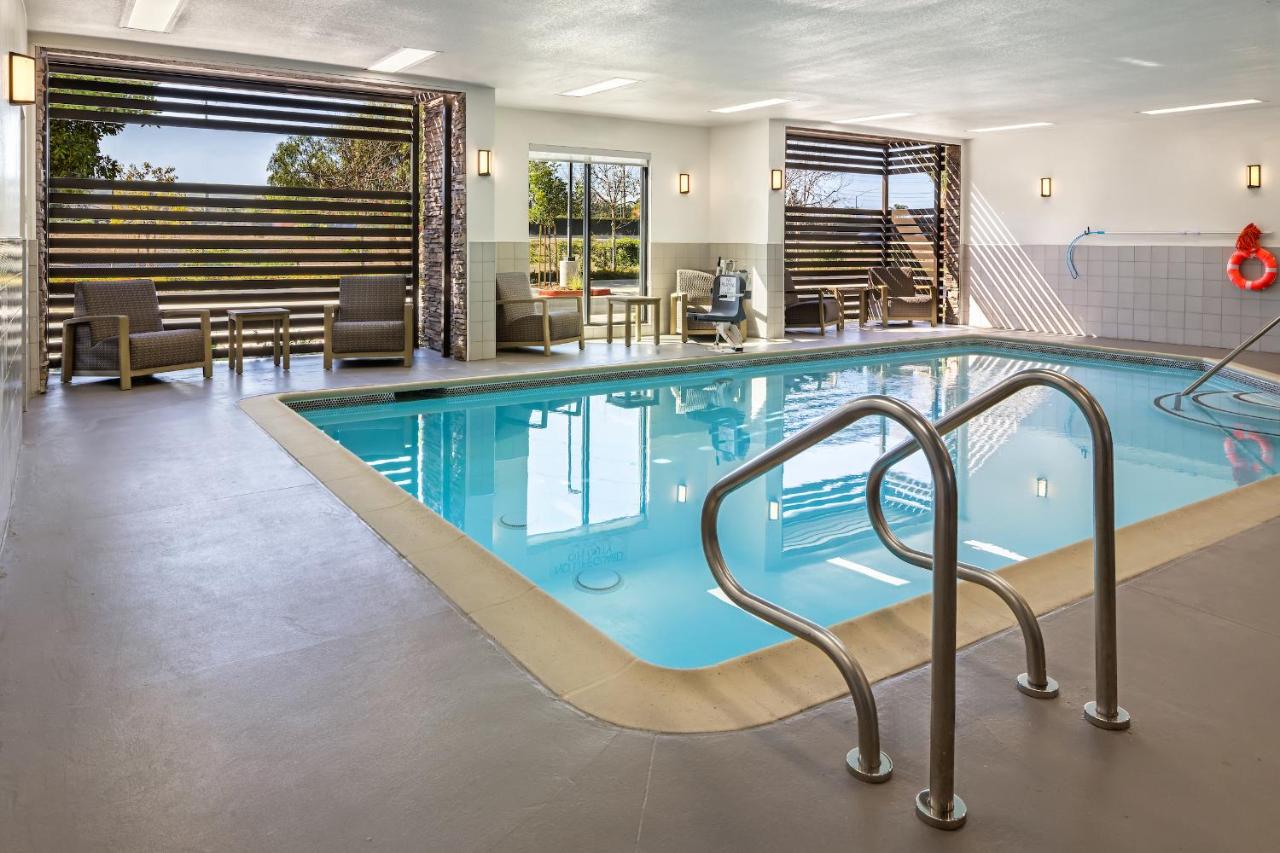 Courtyard by Marriott Chino Hills photo 4