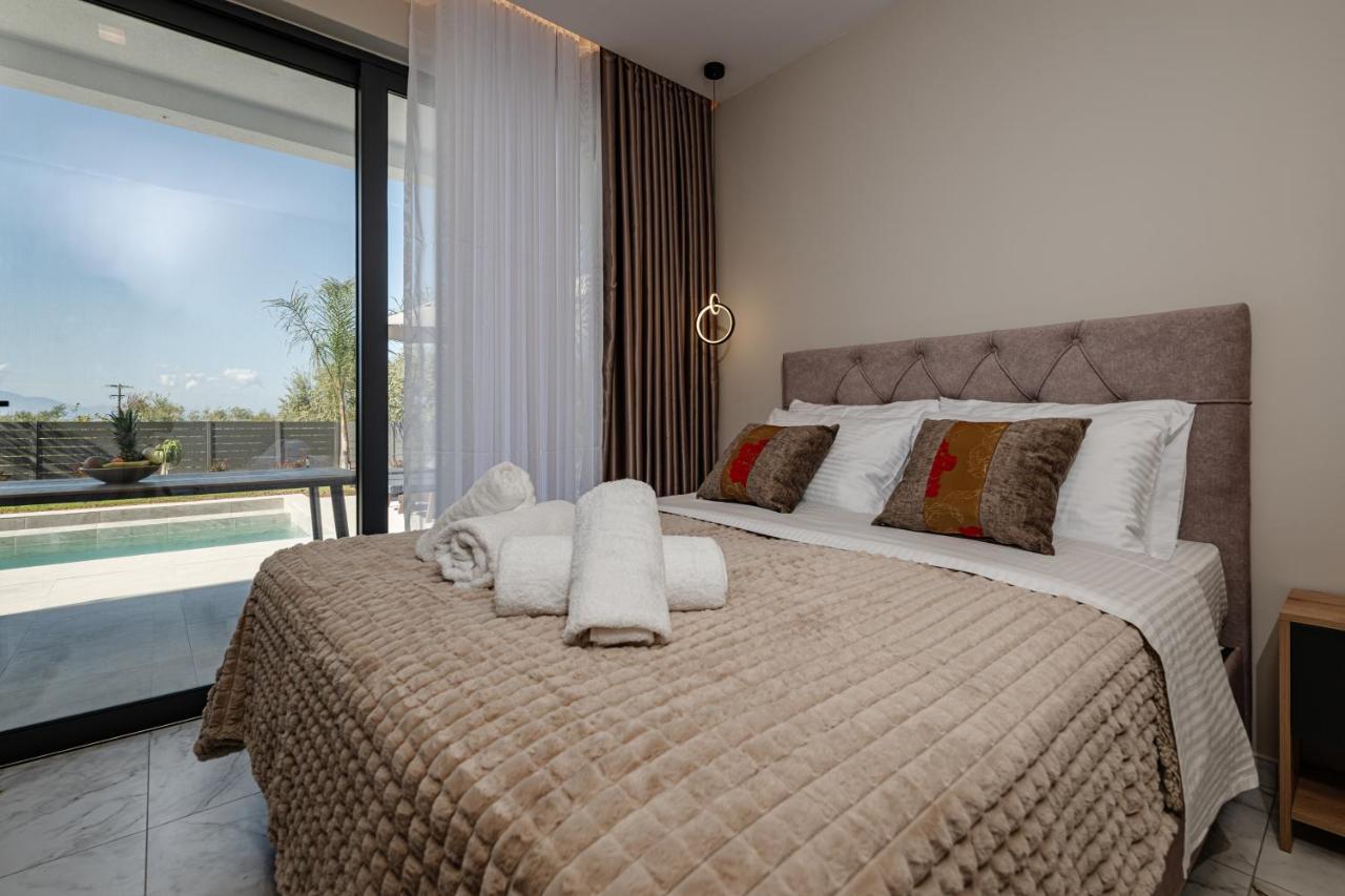 Noka Luxury Seaview Villa - 3
