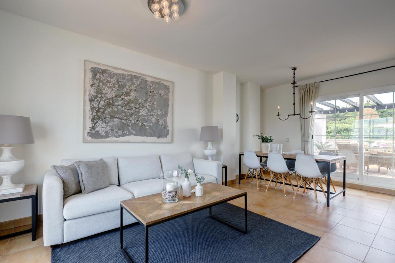 Penthouse apartment in Alcaidesa - 2