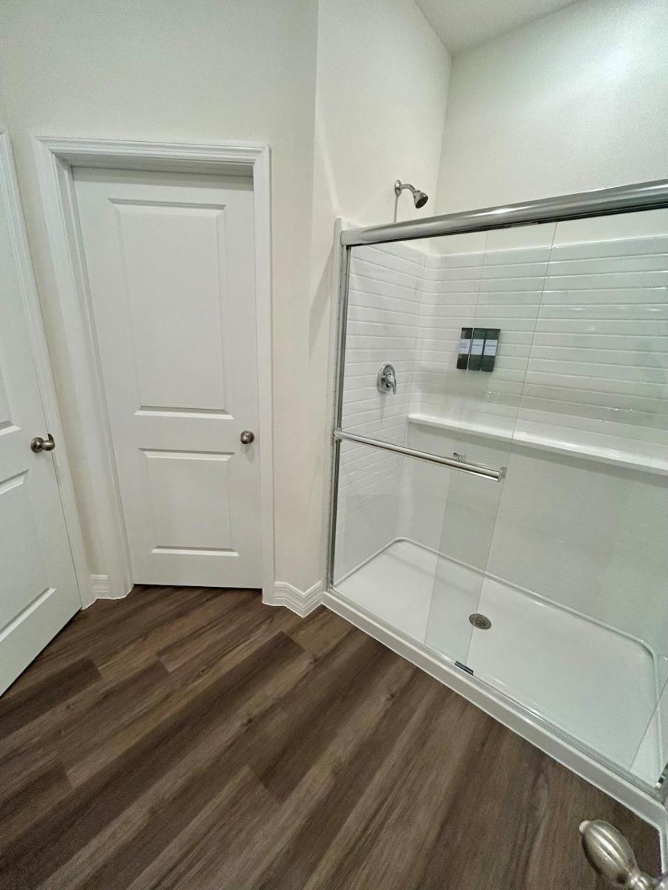 Spacious 2BR 2 Bath, 20 mins to Disney, Pool & Amenities - 6