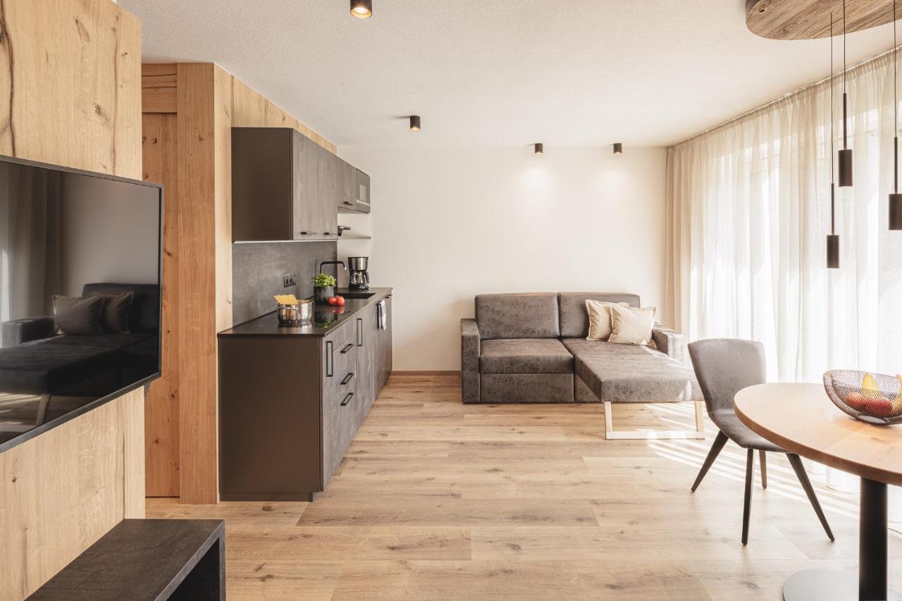 Silva Apartments - App "Living" - 2