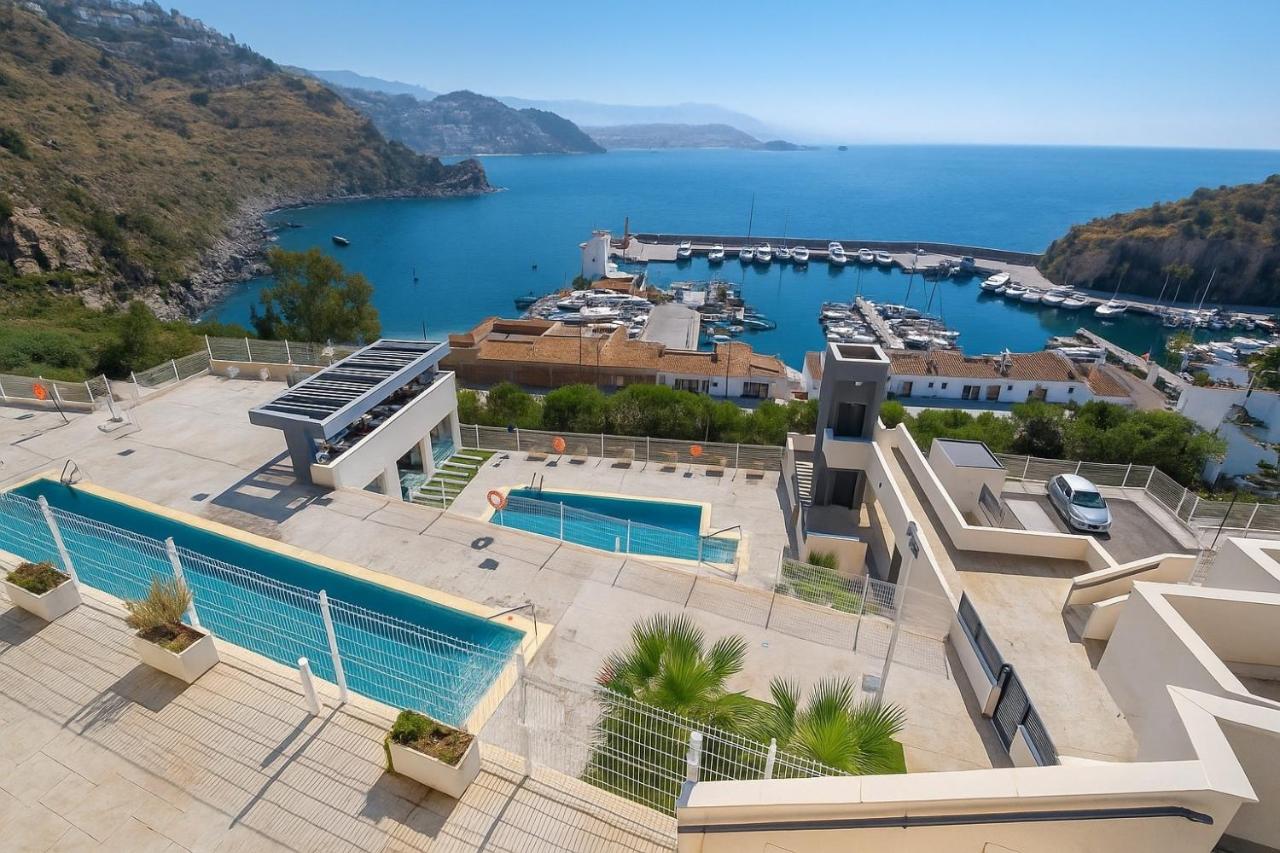 Icon Marina la Ola - 2