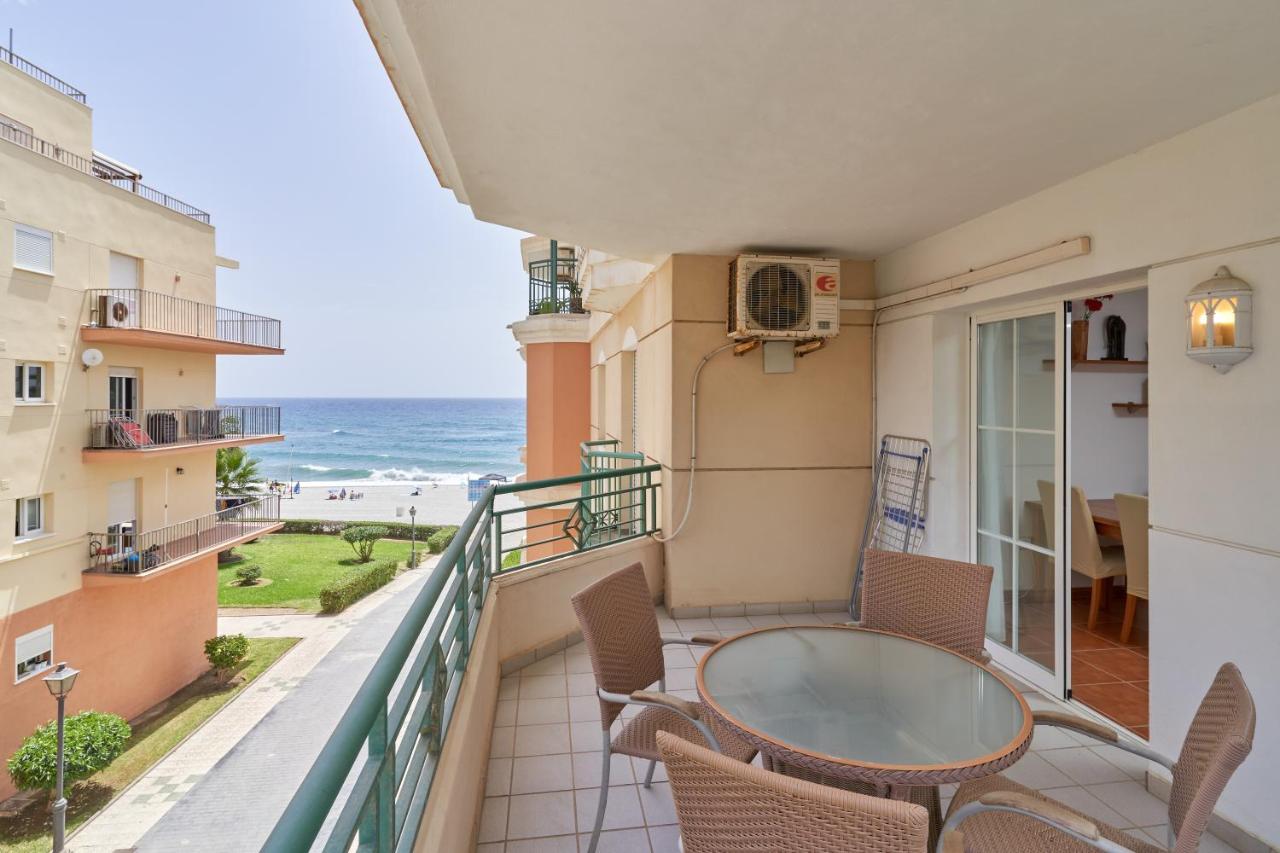 Beachfront apartment Torrox Costa - 4
