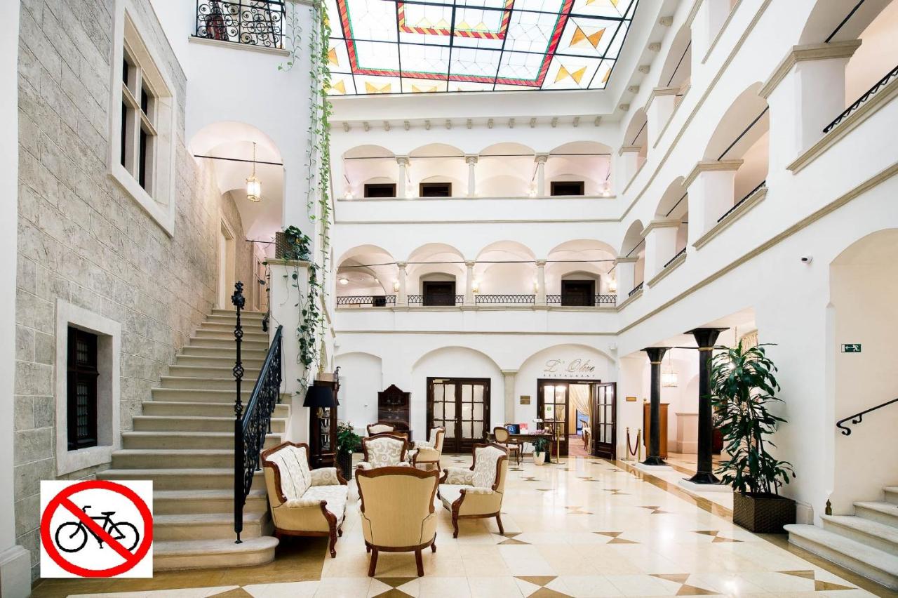 Arcadia Boutique Hotel