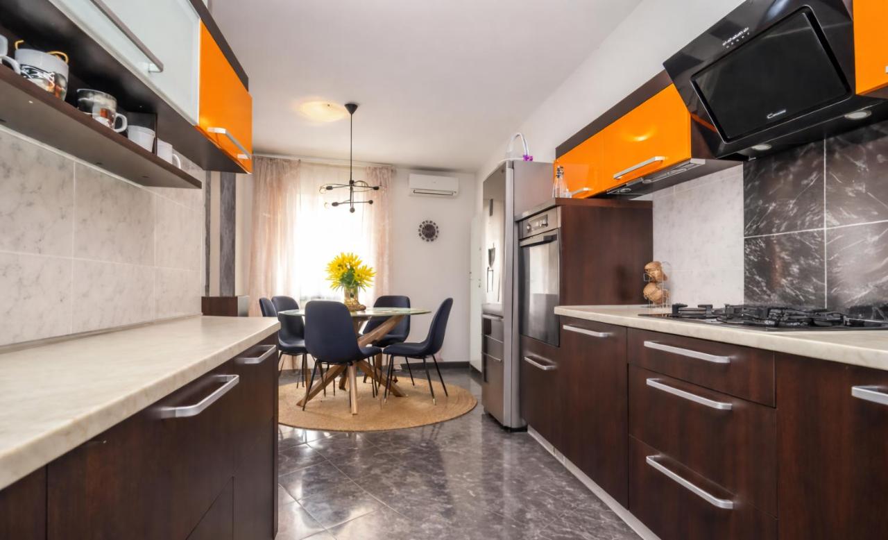 Dvosobni apartman cijela kuća za odmor s privatnim vrtom i terasom Rovinjsko Selo, Rovinj - 5