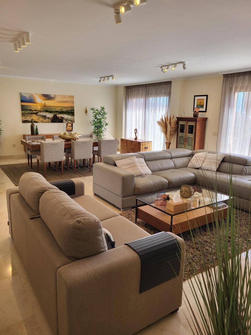 Casares Beach luxe penthouse - 2