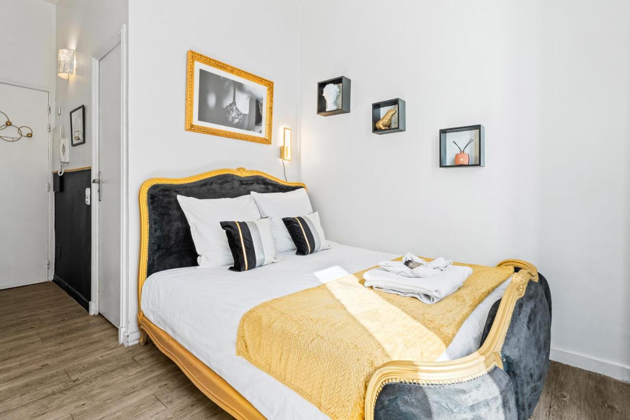 One minute from Beach - Air conditioning - Wi-Fi - Tram - Fully equipped kitchen - 4