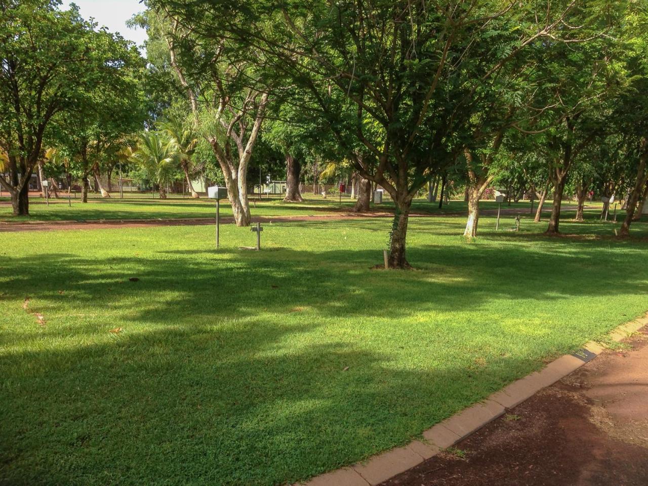 Ivanhoe Village Caravan Resort photo 3