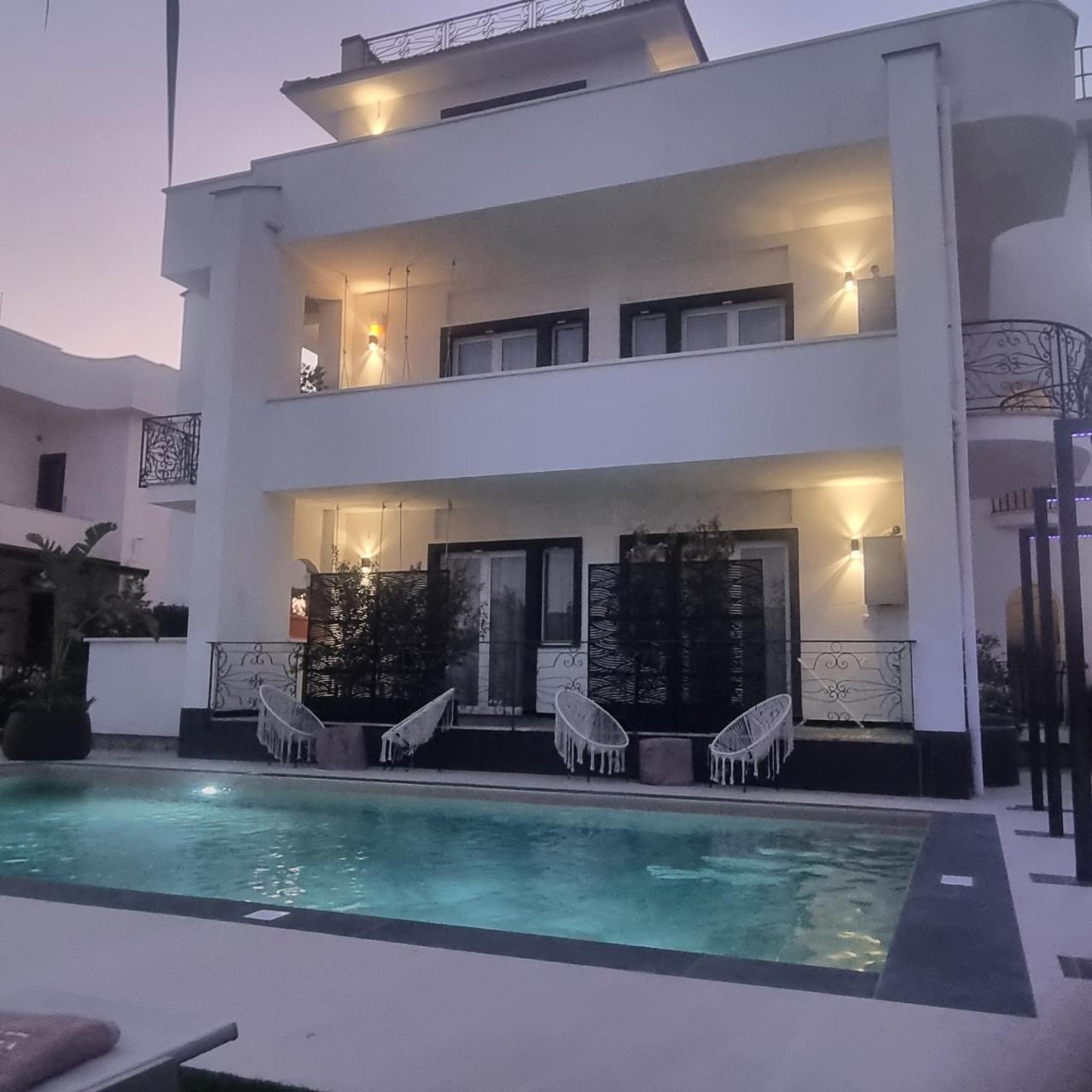 Viroga Suite Apartments - 3
