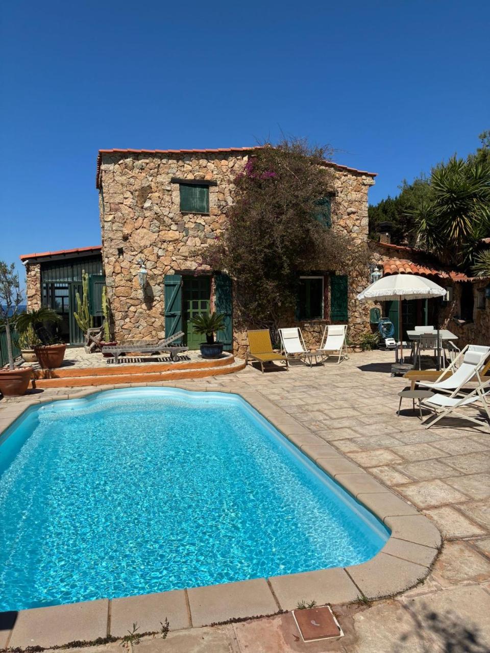 Private pool villa Beach 50 m away 10 guests - 3