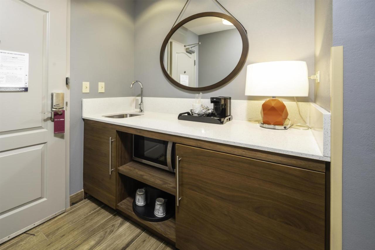 Hampton Inn & Suites by Hilton New Iberia Avery Island photo 2