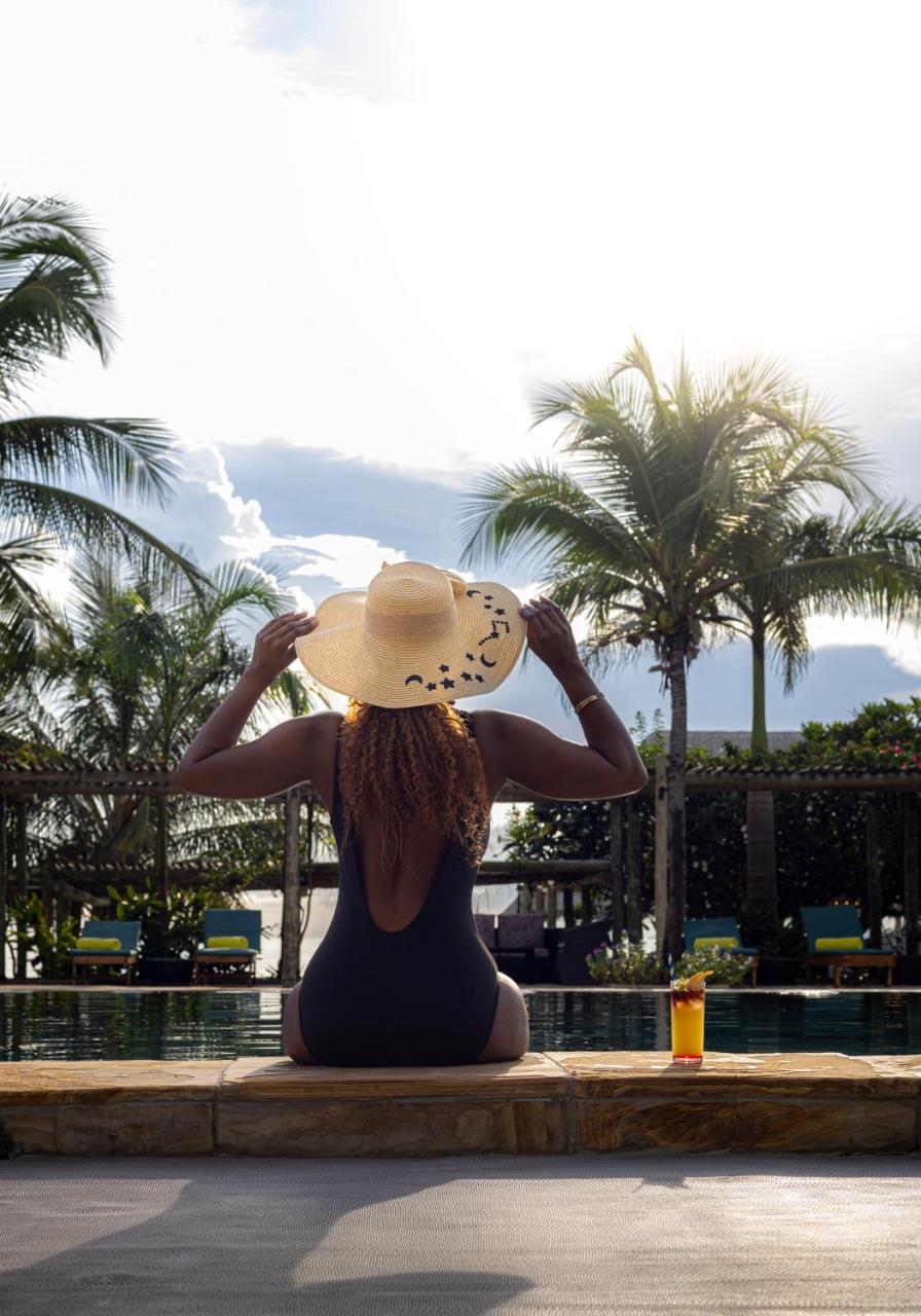 Giraffe Beach Hotel