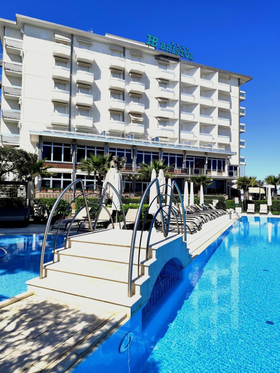 Hotel Bristol - 4