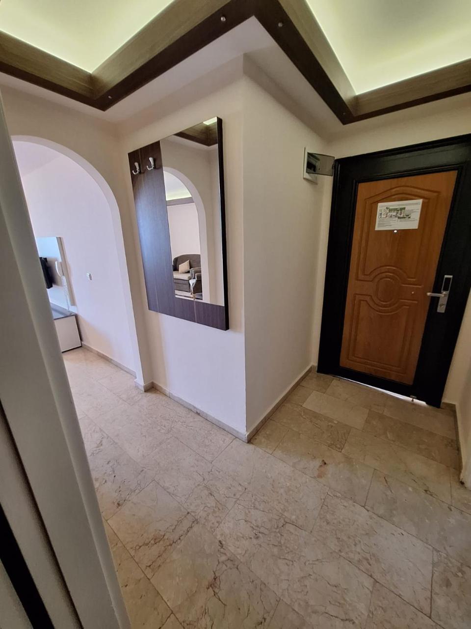 Photo - 07 Group Hotel