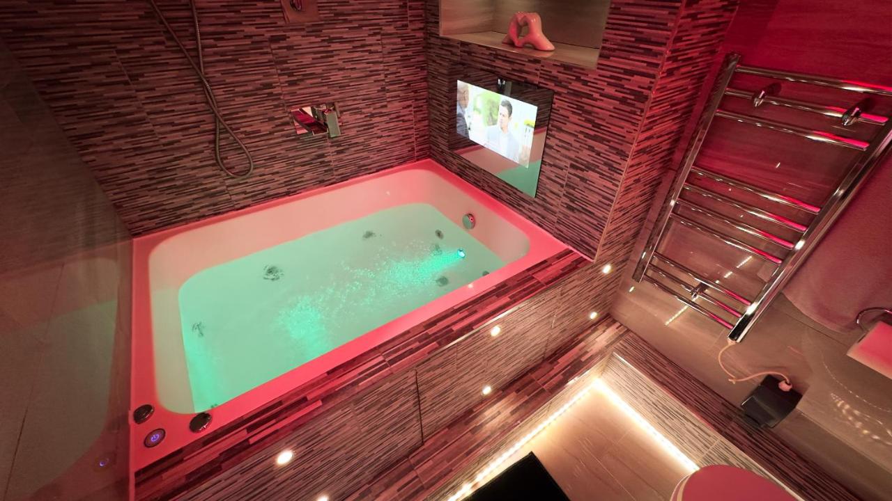Azura Suites - 2