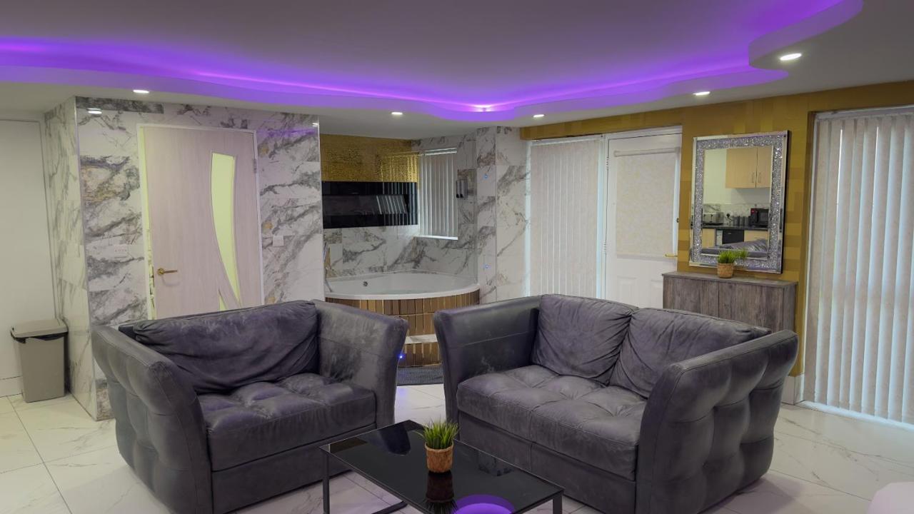 Azura Suites - 5