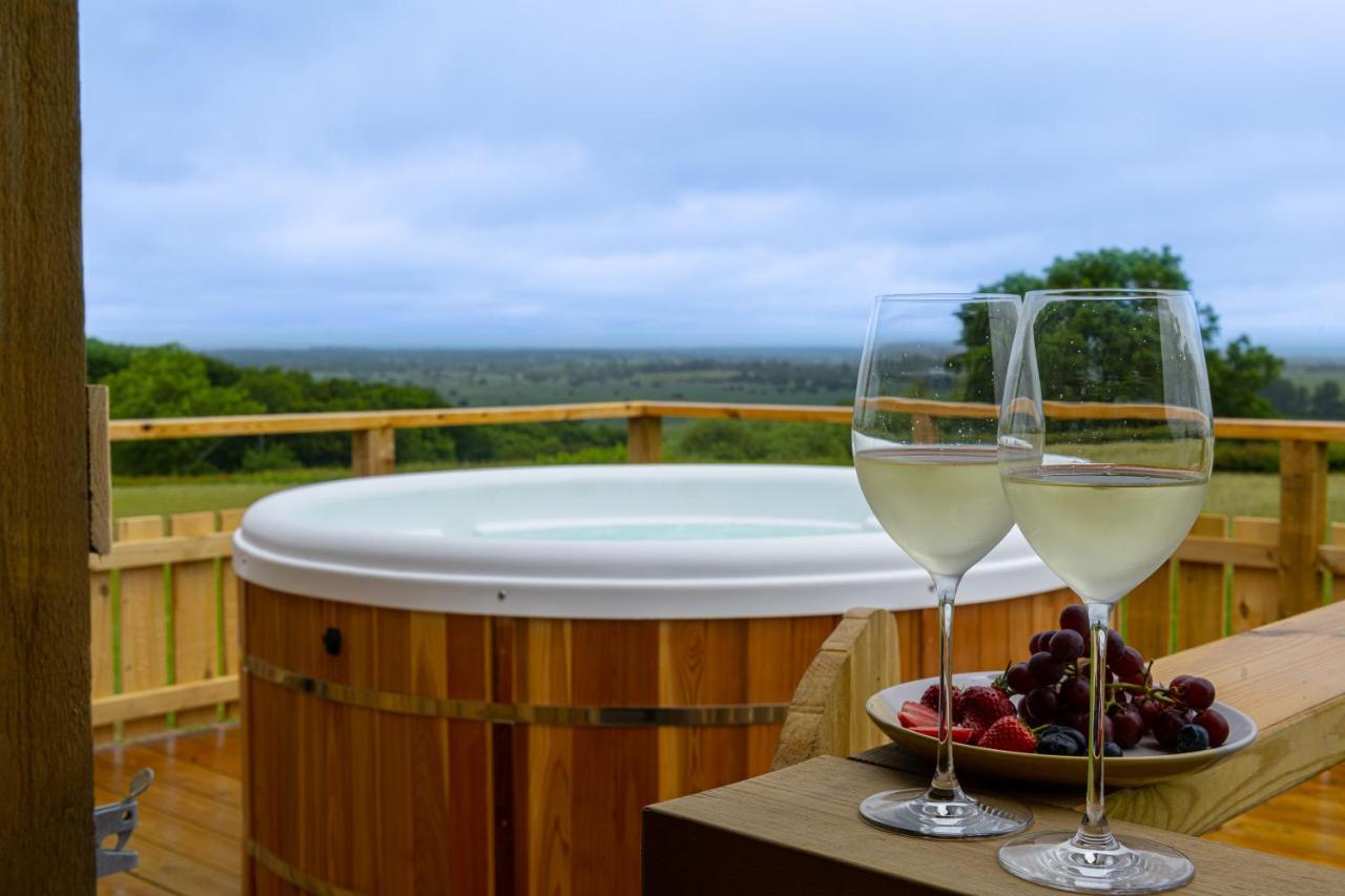 Coldharbour Cottage with Hot Tub - 3