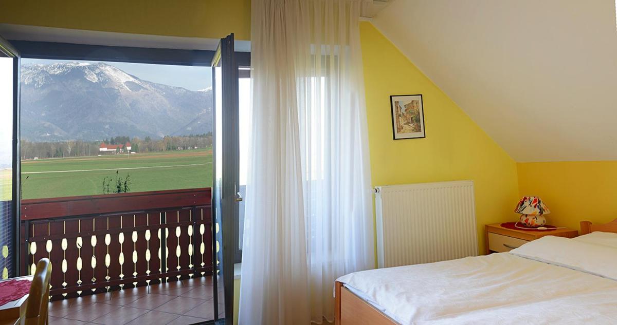 Bed and Breakfast Valjavec photo 2