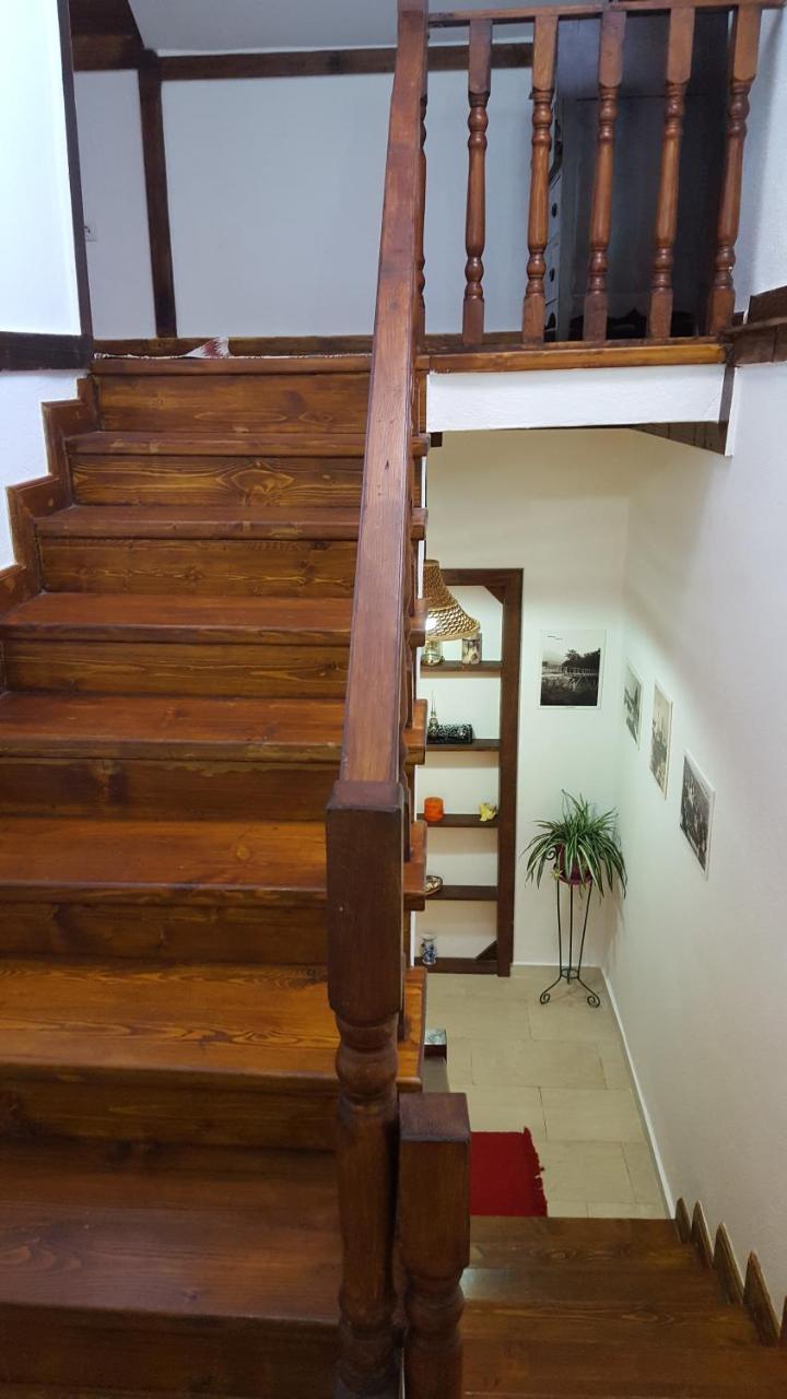Hotel Bujtina e Bardhe photo 3