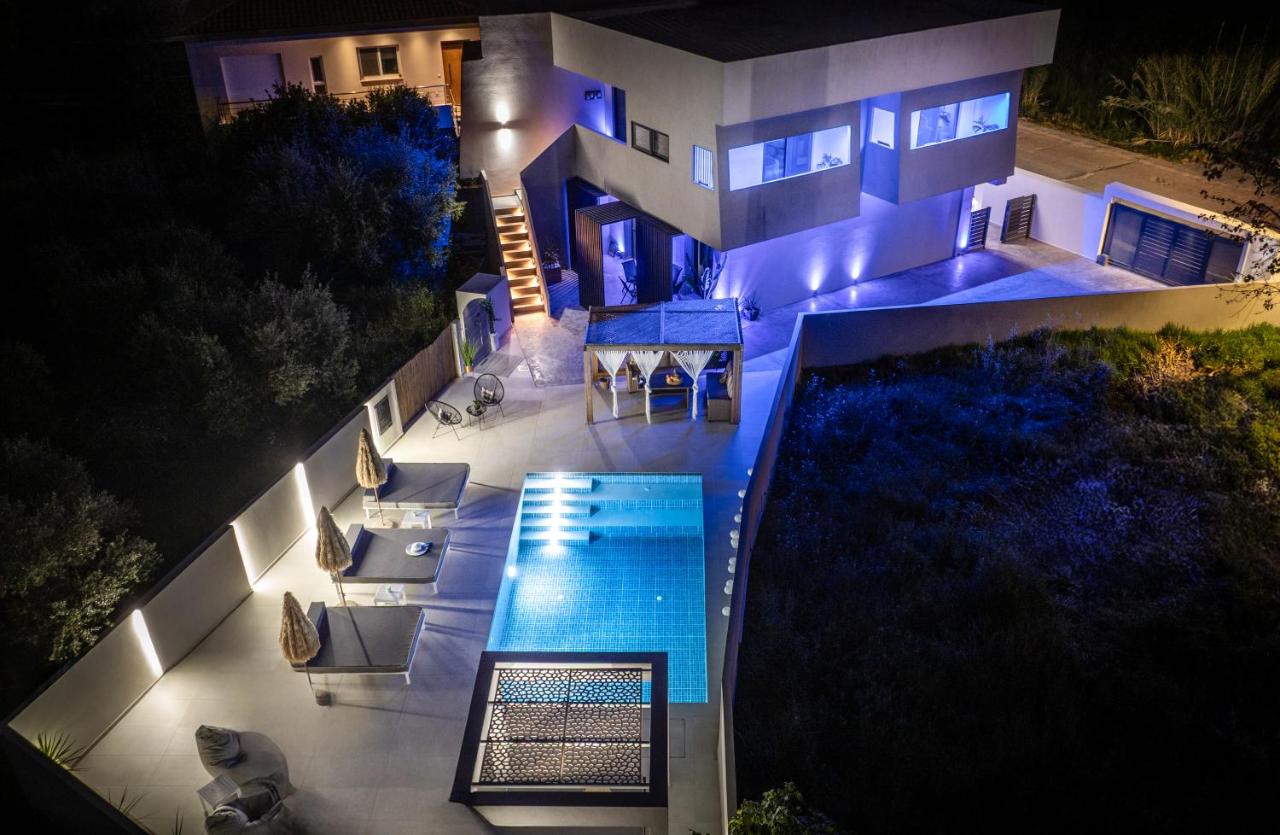 Moon Boutique Hotel - Ultra Luxury Suites with Pool, Perfect for Fun and Relaxation By Villa Mana Gers - 4