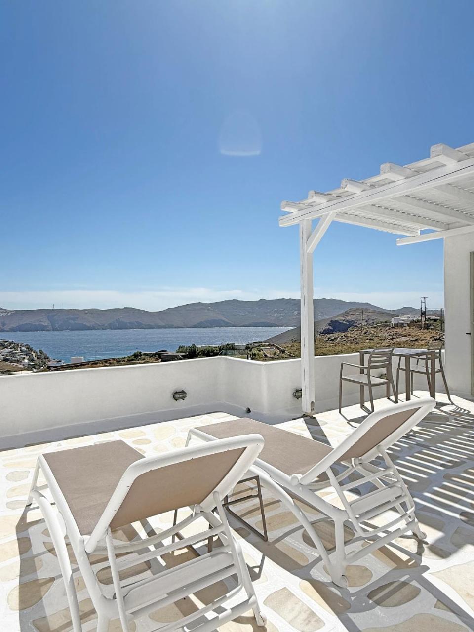 Yakinthos Suites - 2