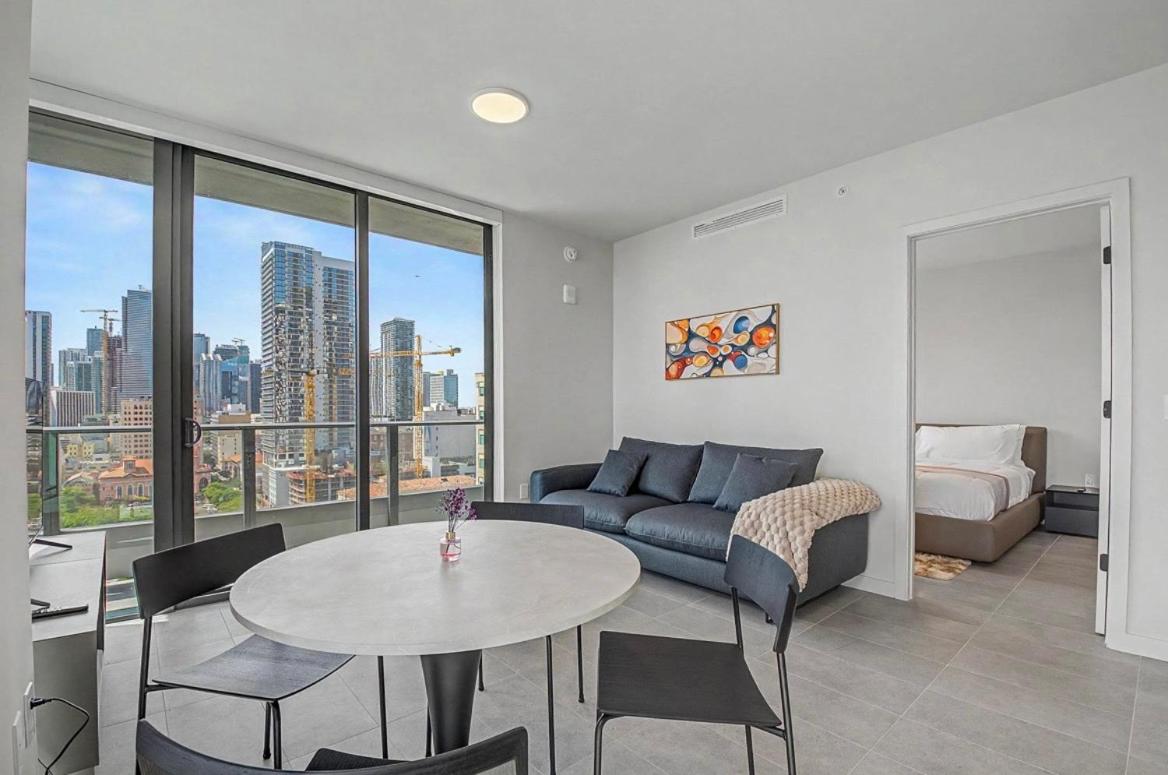 New 2bd 2ba Condo Heart of Downtown - 4