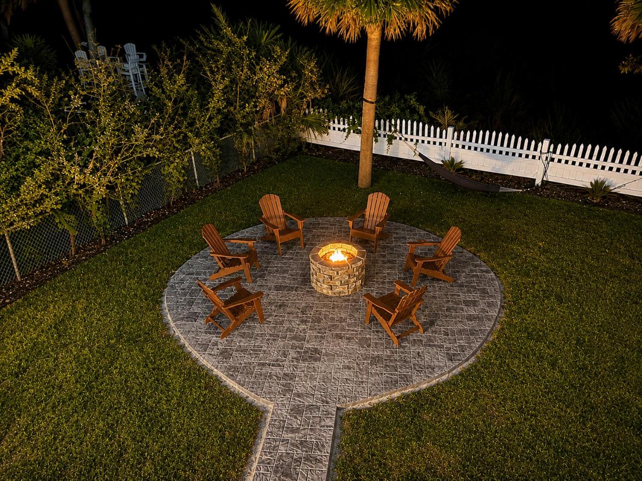 Direct Beachfront Villa with Private Mini-Golf, Fire & SpaceX Launch Views - 4
