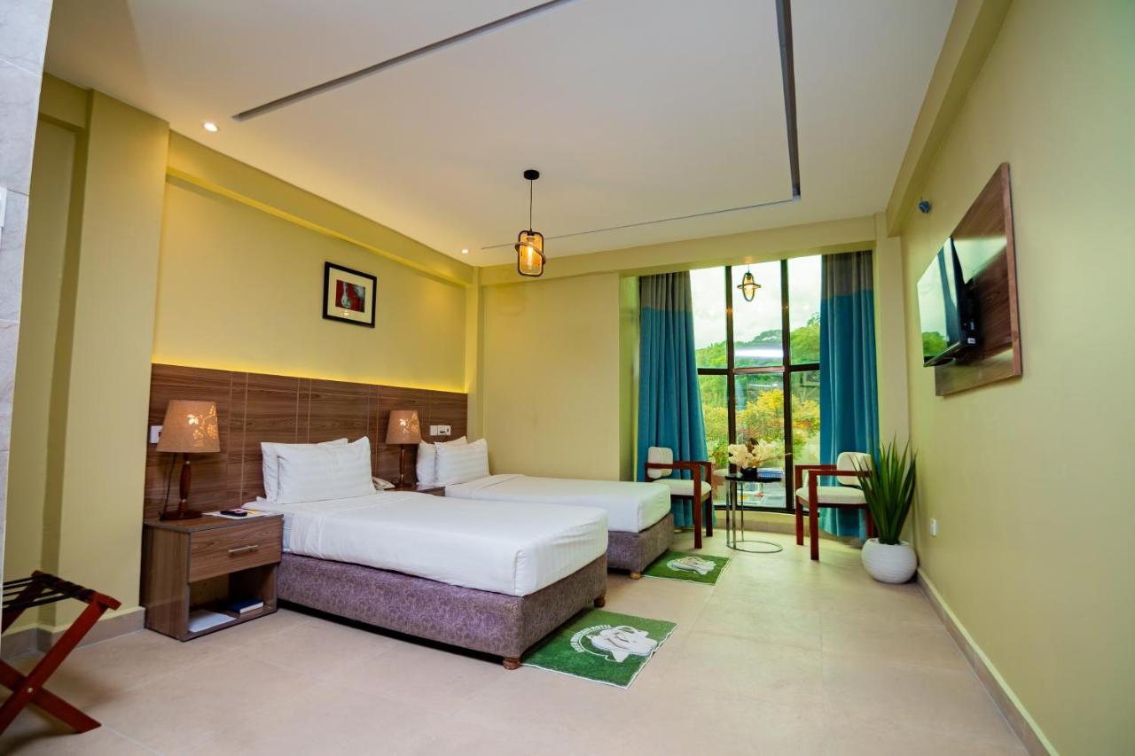 Photo - Green Mountain Hotel