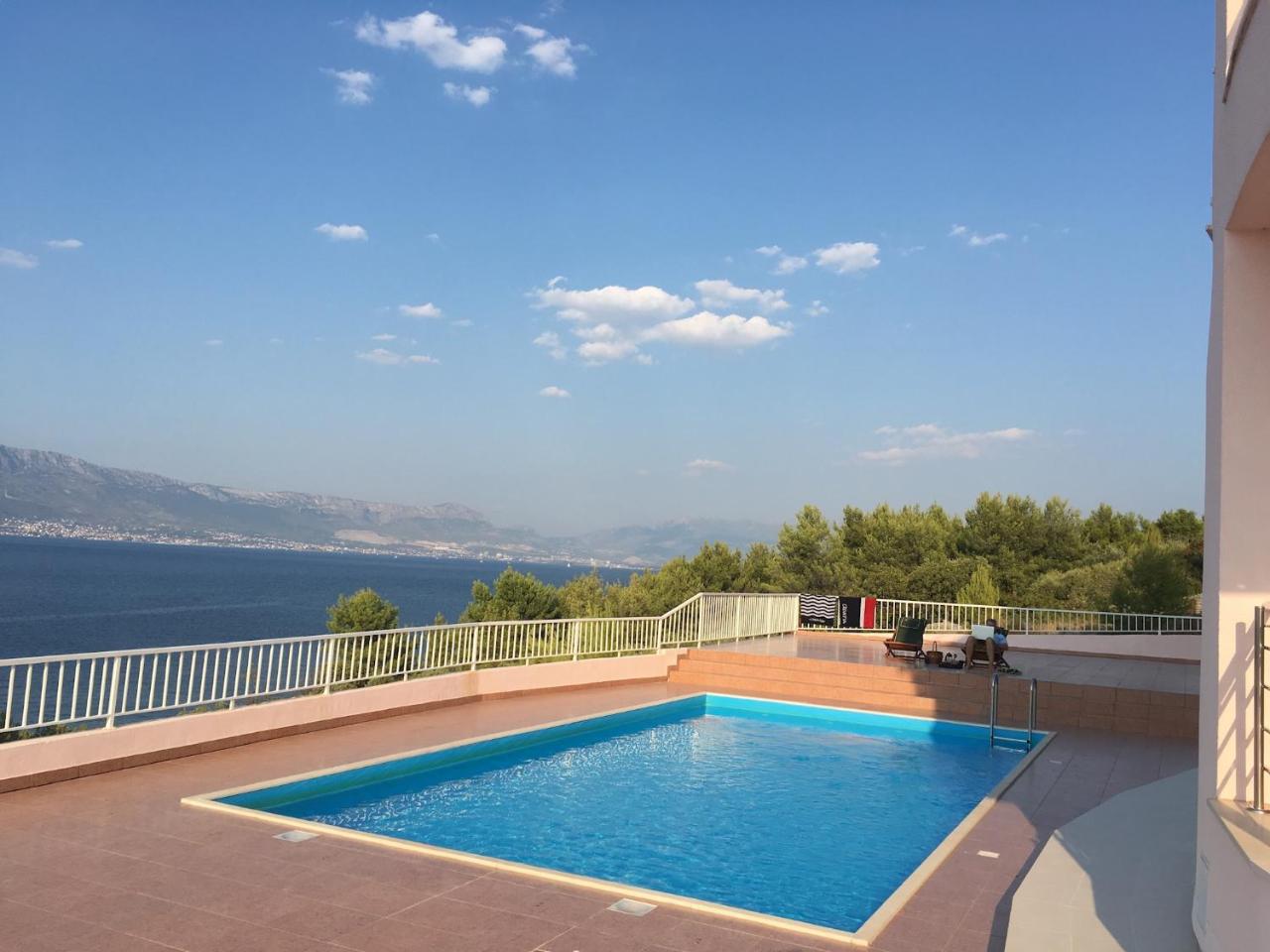 Blissful two bedroom apartmemt by the sea - 6