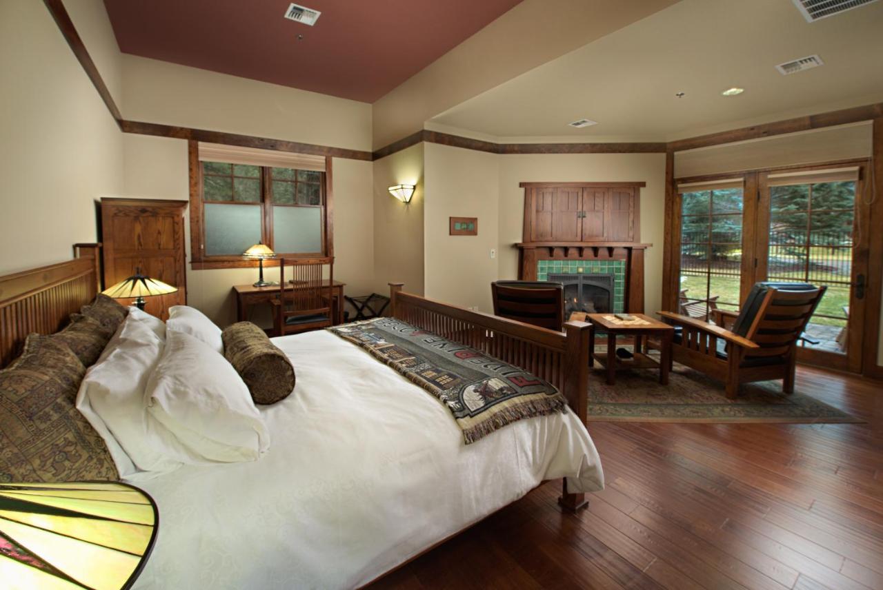 FivePine Lodge - 4