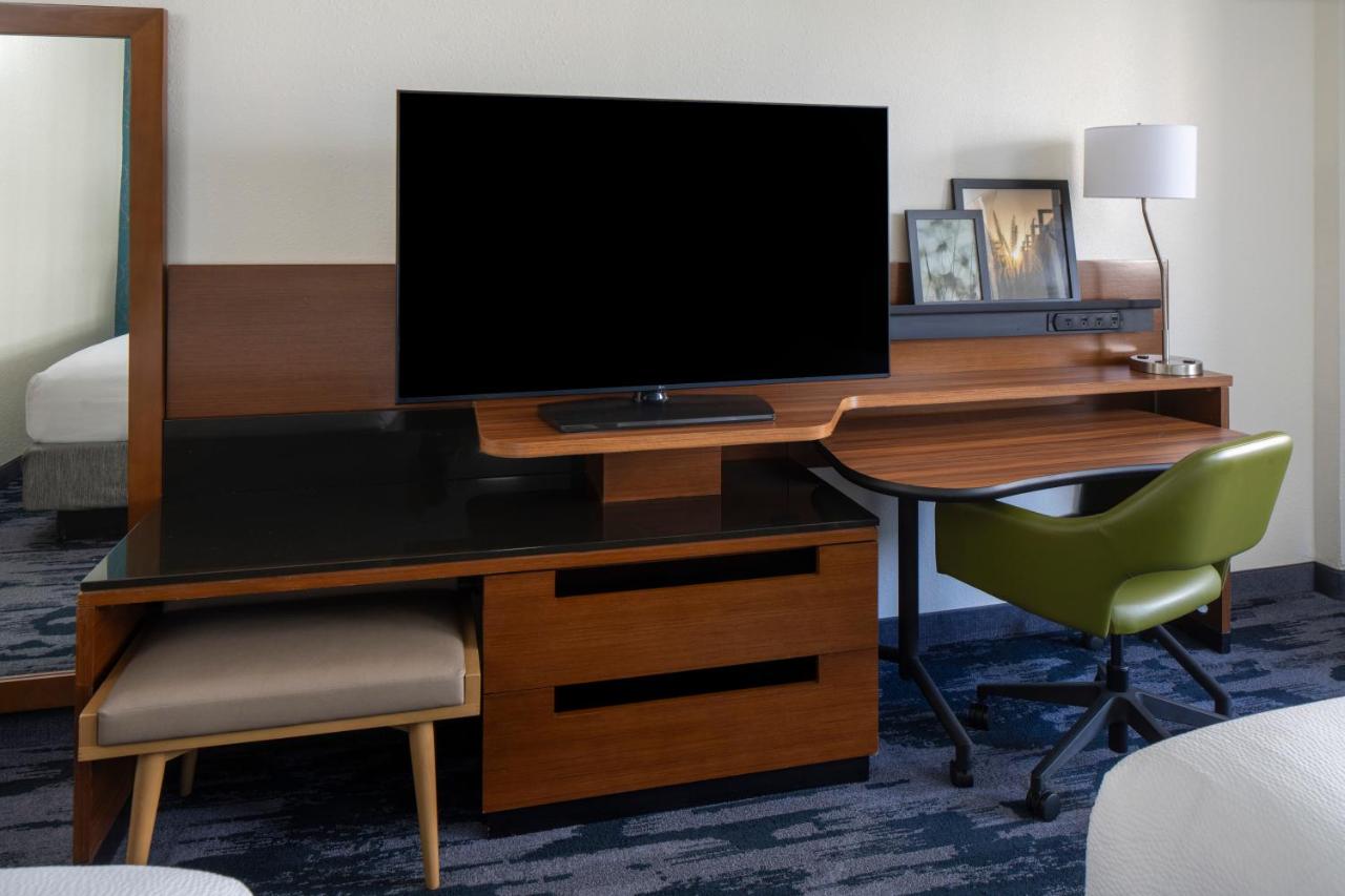 Photo - Fairfield Inn & Suites by Marriott Charlotte Uptown