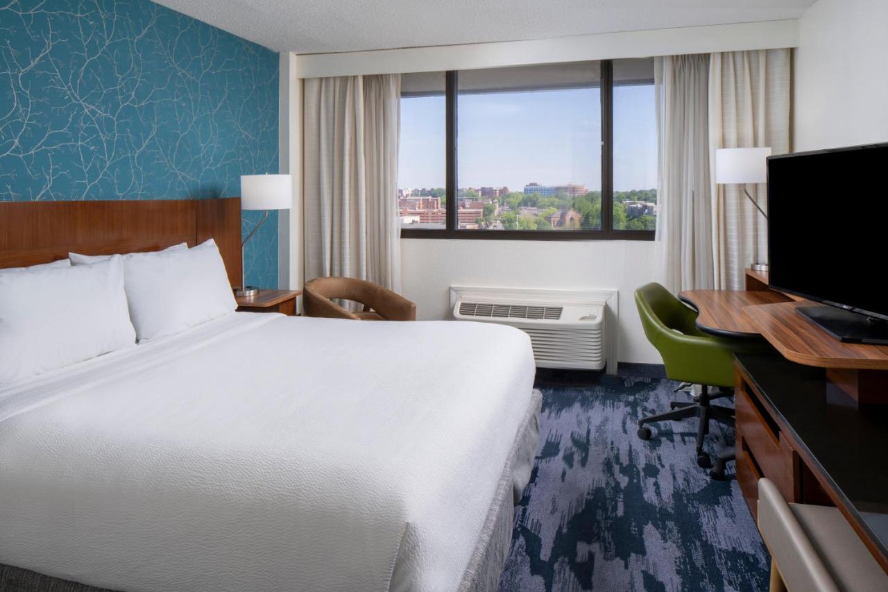 Photo - Fairfield Inn & Suites by Marriott Charlotte Uptown