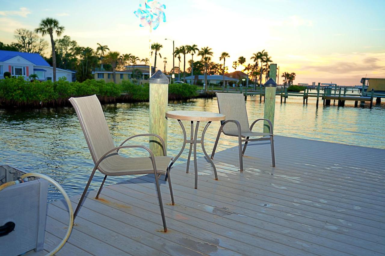 Manatee River Bungalow - 2